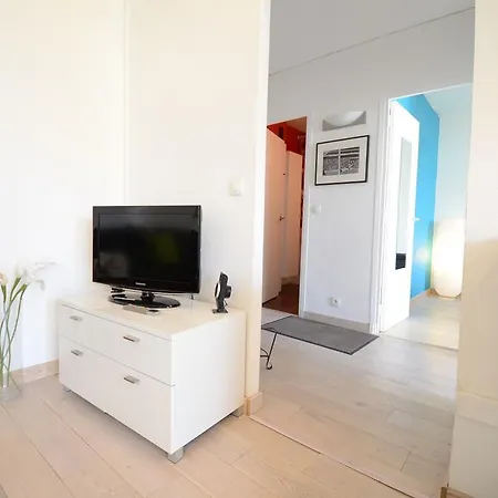Bastille Marais Balcon Apartment